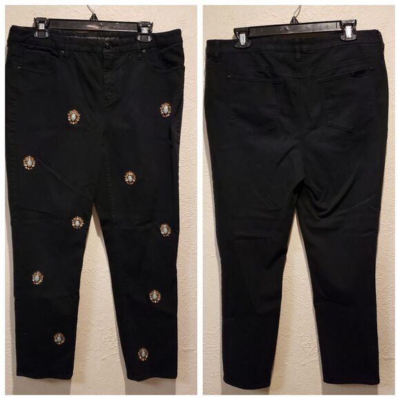 Chicos Jeans 2R  So Slimming Girlfriend Ankle Jewels Beaded Black - Picture 1 of 13